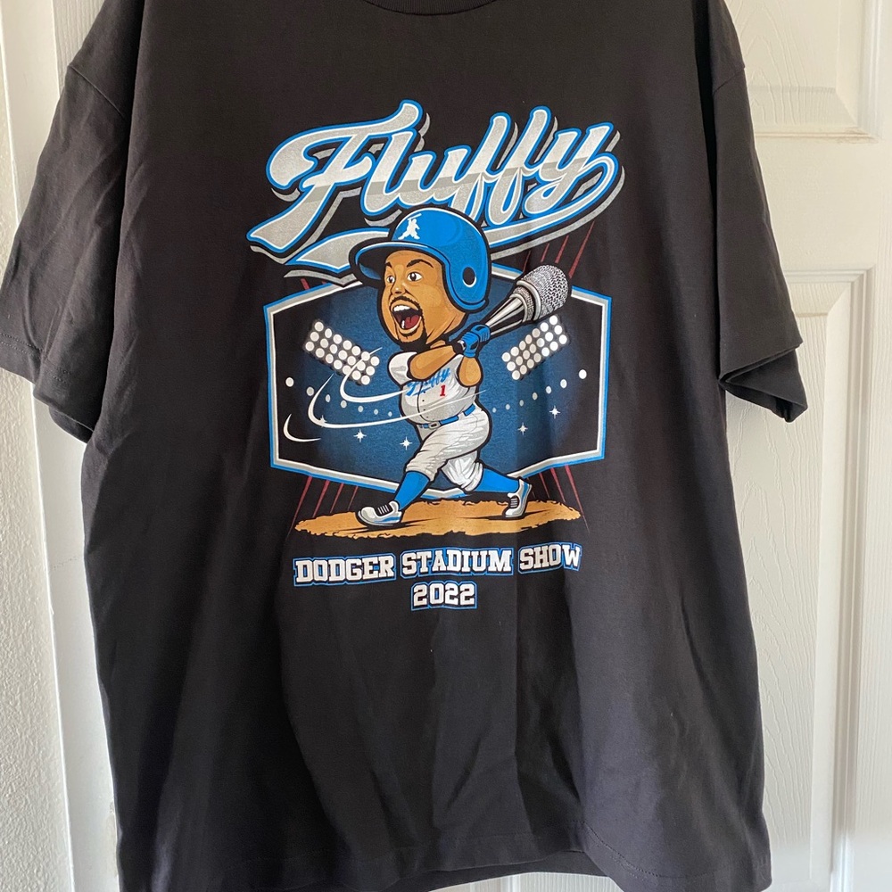 New Gabriel Iglesias FLUFFY Black 2022 Dodger Stadium Tour T-Shirt Size Men XL